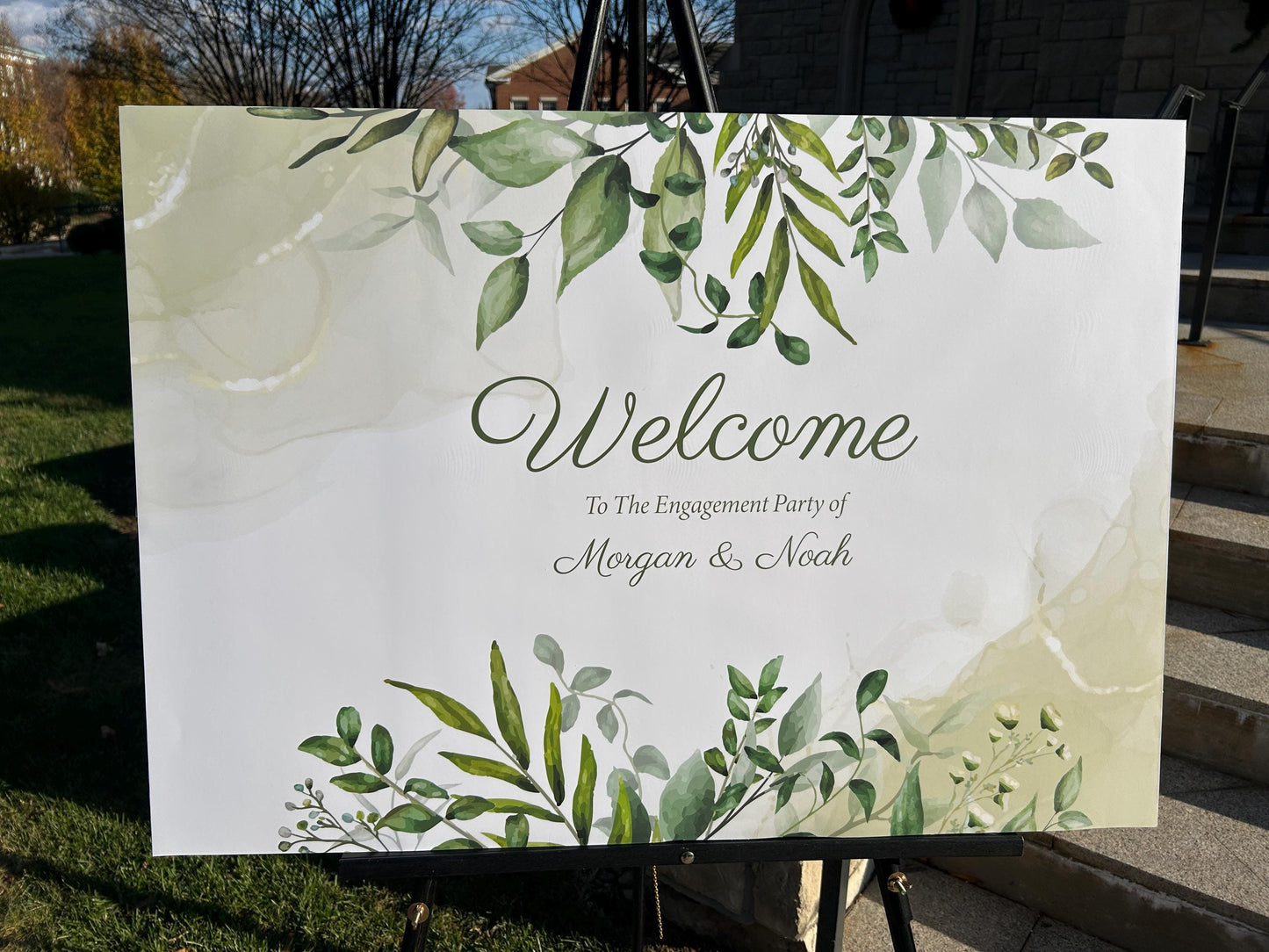 Green Foliage Welcome Sign