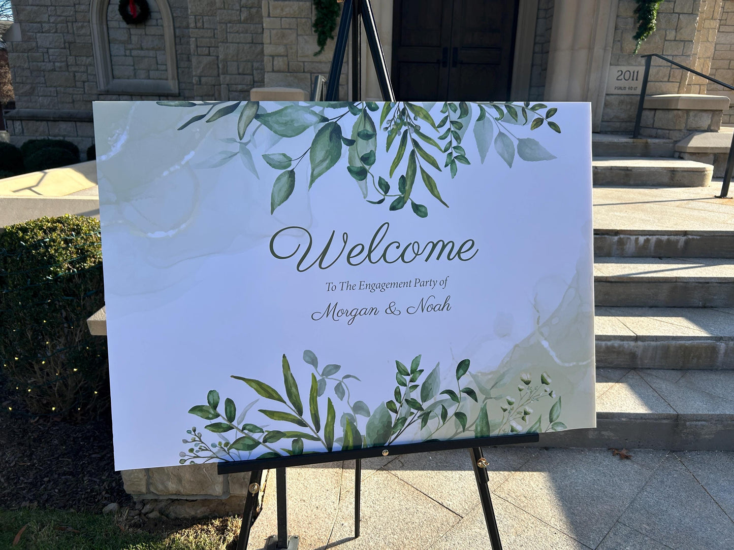 Green Foliage Welcome Sign