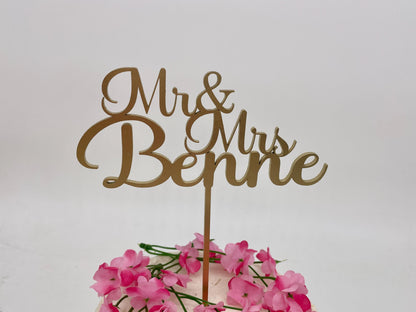 Mr & Mrs cake topper